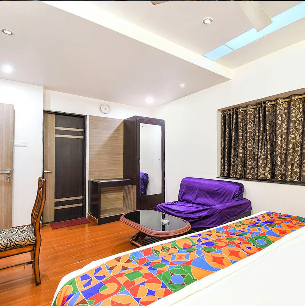 Luxurious_Accommodations